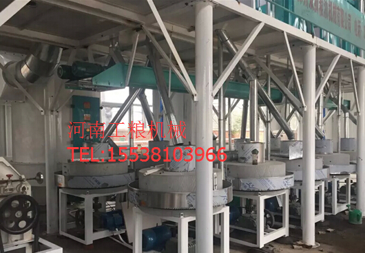 河南遂平劉總12臺石磨面粉機(jī)安裝成功工糧廠家回訪客戶家